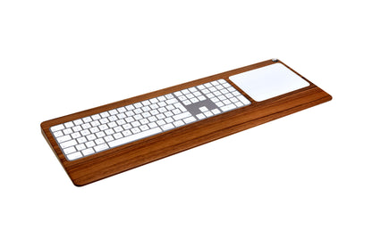 Numeric TrackpadTray 2021 aus Nussbaumholz - Halterung für Apple Magic Keyboard mit Ziffernblock und Touch ID und Trackpad (ab 2021)