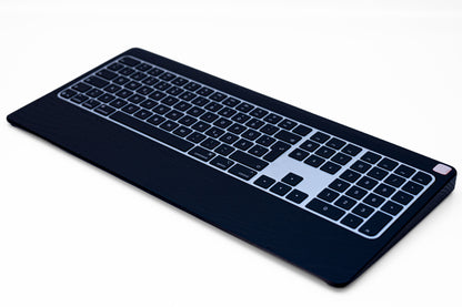 Numeric Mono Tray 2021 – Eschenholz Keyboard Tray | Schwarz oder Weiß lackiert | Magic Keyboard mit Touch ID