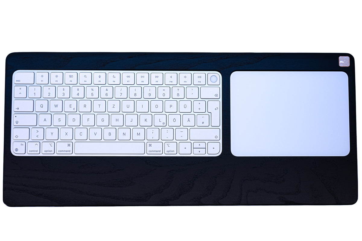 Trackpad Tray 2021 – Eschenholz Keyboard Tray | Schwarz oder Weiß lackiert | Magic Keyboard mit Touch ID und Magic Trackpad