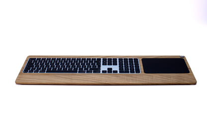 Numeric TrackpadTray 2021 aus Eichenholz - Halterung für Apple Magic Keyboard mit Ziffernblock und Touch ID und Trackpad (ab 2021)