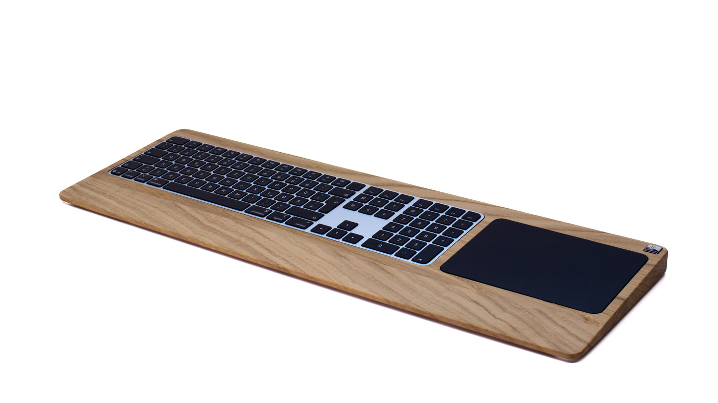 Numeric TrackpadTray 2021 aus Eichenholz - Halterung für Apple Magic Keyboard mit Ziffernblock und Touch ID und Trackpad (ab 2021)