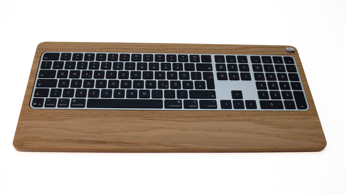 Numeric MonoTray 2021 - Halterung für Apple Magic Keyboard mit Touch ID und Ziffernblock aus Massivholz