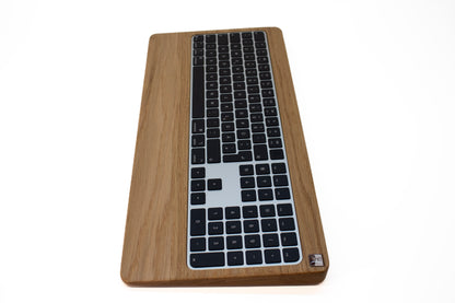 Numeric MonoTray 2021 - Halterung für Apple Magic Keyboard mit Touch ID und Ziffernblock aus Massivholz
